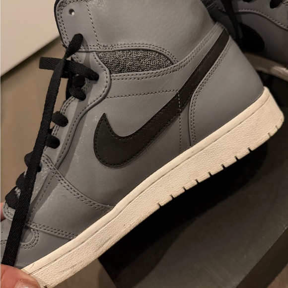 Air Jordan Men's 1 Retro Hugh Top Black and Gray Sneakers - Picture 14 of 16